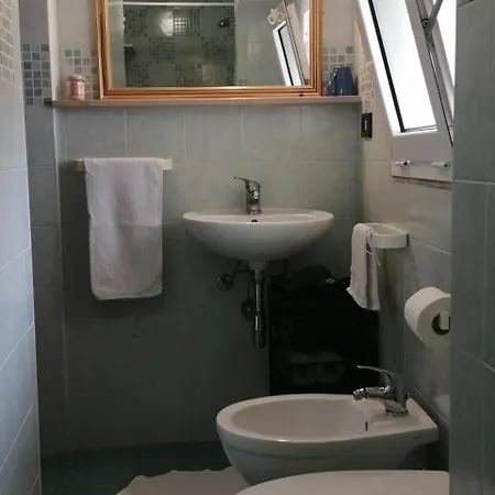 מלון דירות Le Lamie Di Comasia 3*