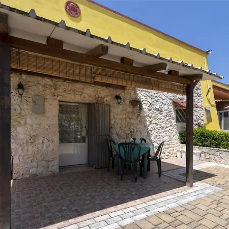 Le Lamie Di Comasia מלון דירות